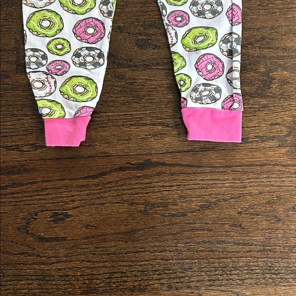 Baby Steps Girls Sport Donut Print Pajama Set - Pink & Green Size 4 - Picture 9 of 11
